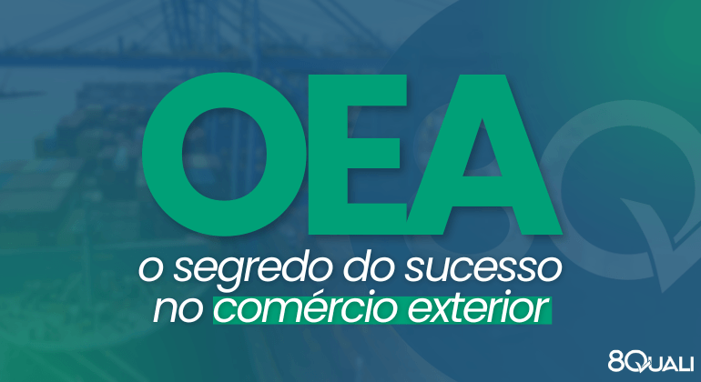 Banner azul com a seguinte frase escrita em verde claro: "Certificação OEA: o segredo do sucesso no comércio exterior"